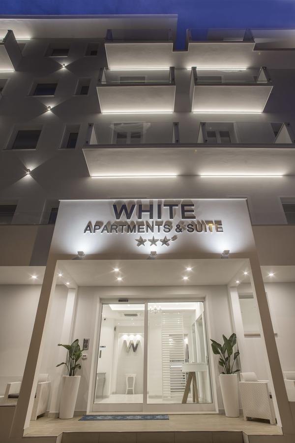 بيلاريا-إيجيا مارينا White Suite & Apartments المظهر الخارجي الصورة