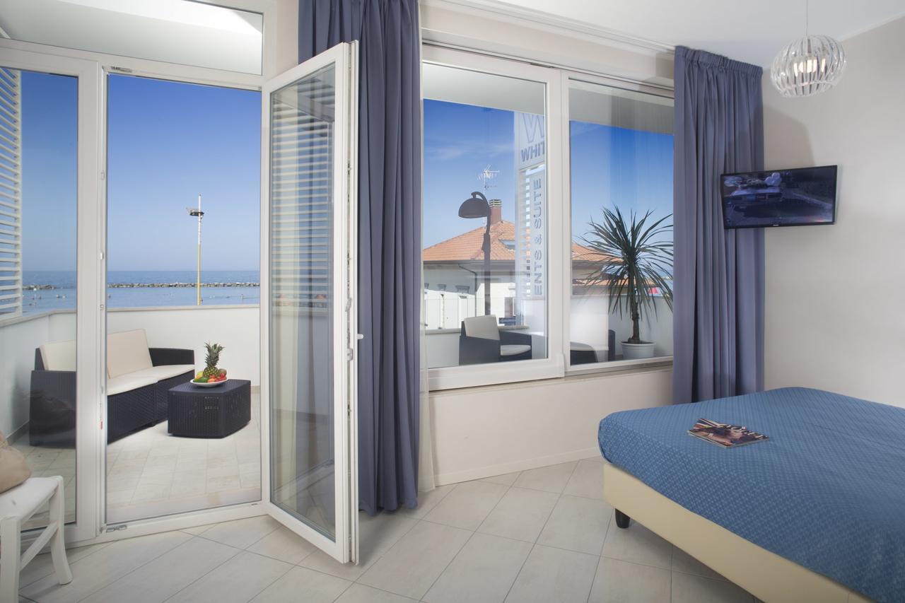 بيلاريا-إيجيا مارينا White Suite & Apartments المظهر الخارجي الصورة