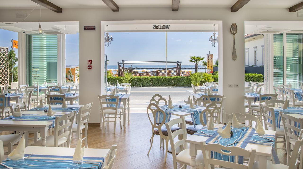 بيلاريا-إيجيا مارينا White Suite & Apartments المظهر الخارجي الصورة
