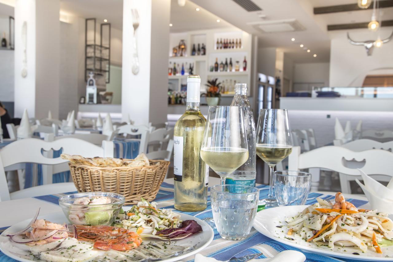 بيلاريا-إيجيا مارينا White Suite & Apartments المظهر الخارجي الصورة