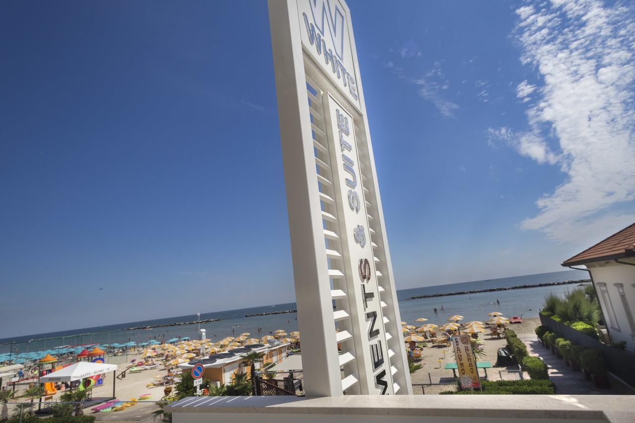 بيلاريا-إيجيا مارينا White Suite & Apartments المظهر الخارجي الصورة