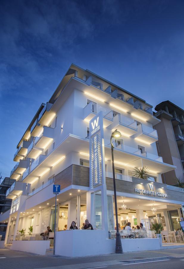 بيلاريا-إيجيا مارينا White Suite & Apartments المظهر الخارجي الصورة