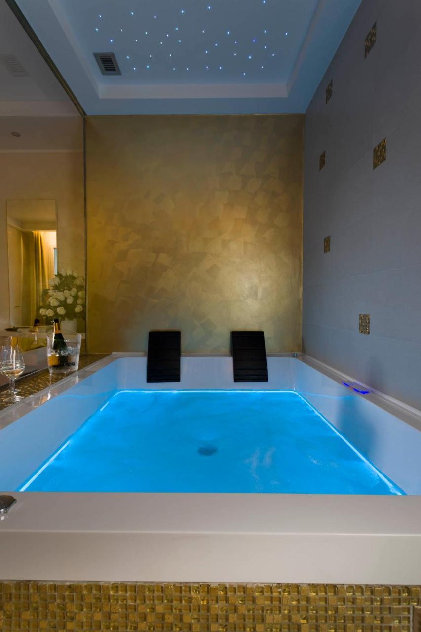 بيلاريا-إيجيا مارينا White Suite & Apartments المظهر الخارجي الصورة