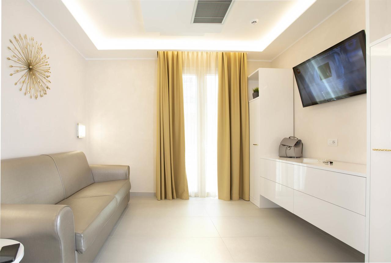 بيلاريا-إيجيا مارينا White Suite & Apartments المظهر الخارجي الصورة