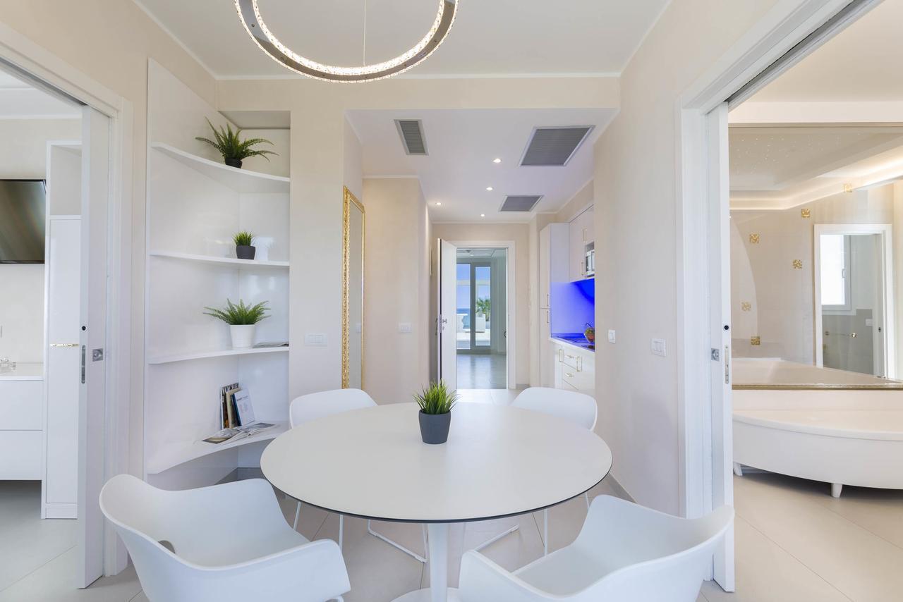 بيلاريا-إيجيا مارينا White Suite & Apartments المظهر الخارجي الصورة