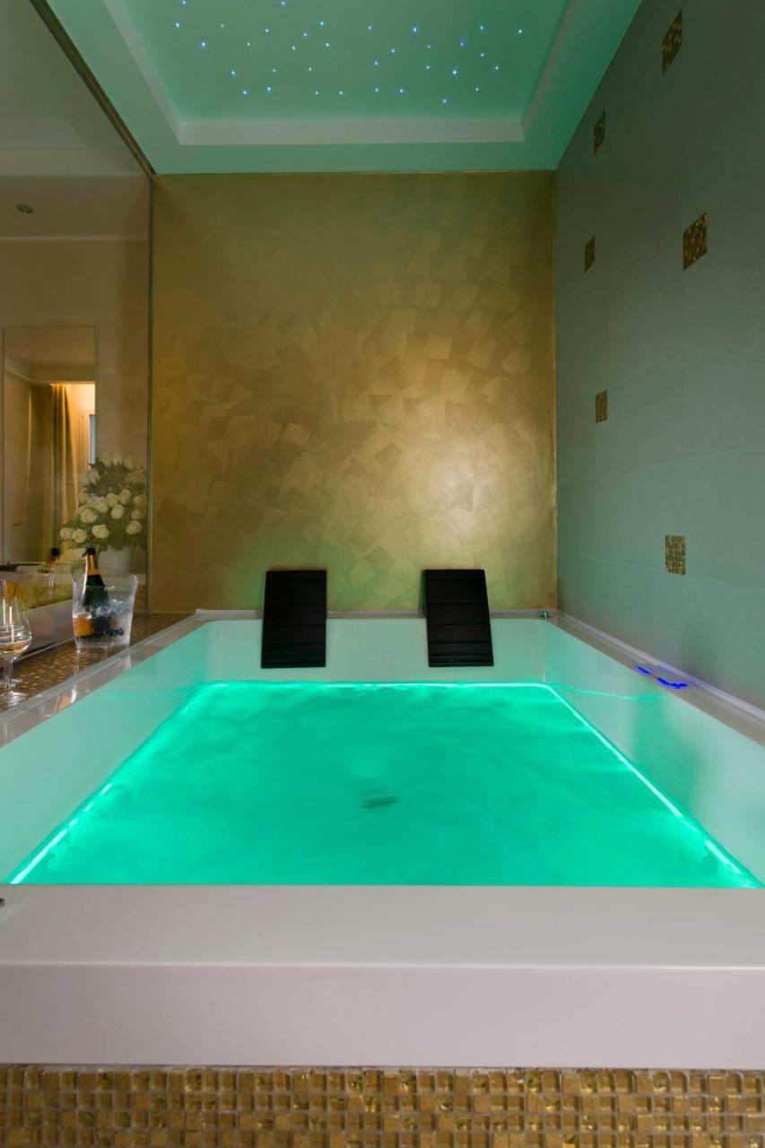 بيلاريا-إيجيا مارينا White Suite & Apartments المظهر الخارجي الصورة
