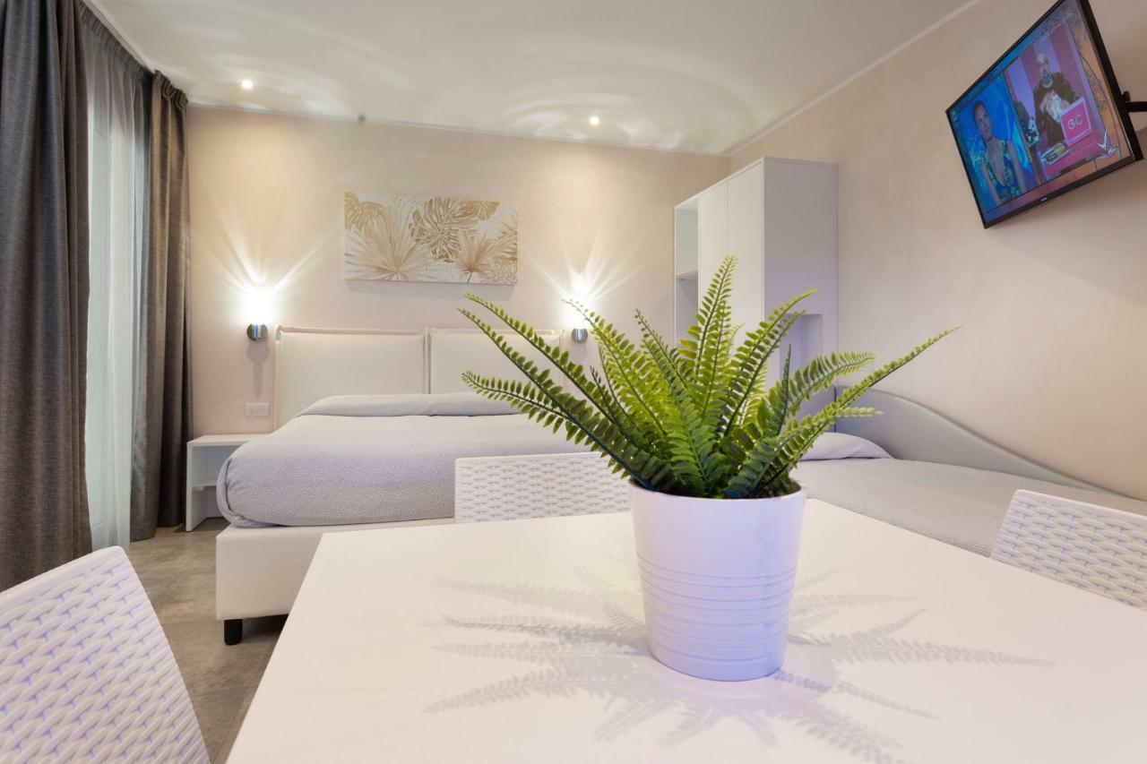 بيلاريا-إيجيا مارينا White Suite & Apartments المظهر الخارجي الصورة